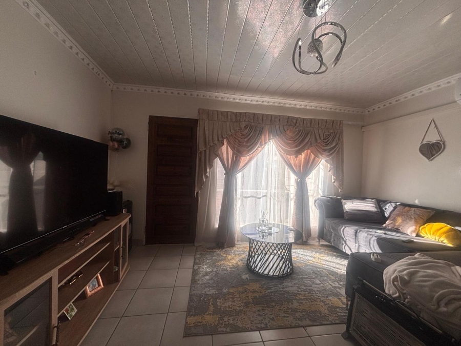 To Let 2 Bedroom Property for Rent in Fleurdal Free State